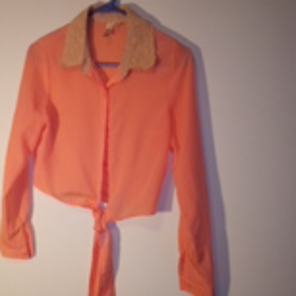 Crop, waist tie, blouse